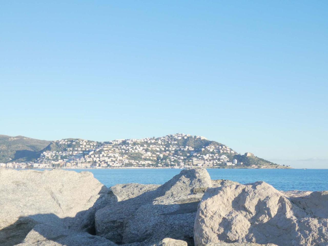 Mare Nostrum 131 Roses Esterno foto